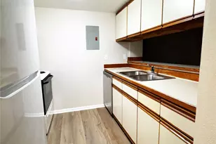 6388 Oak Ct, Arvada, CO 80004 - Photo 6