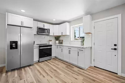 3541 N Monaco Parkway, Denver, CO 80207 - Photo 8