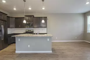 21793 E 8th Ave, Aurora, CO 80018 - Photo 8