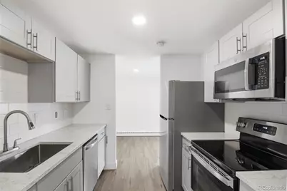 16432 E 13th Place, Aurora, CO 80011 - Photo 22
