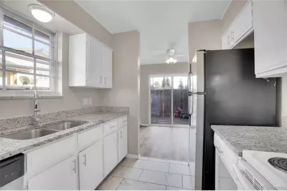 16432 E 13th Place, Aurora, CO 80011 - Photo 8