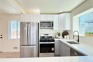 3280 Leyden St, Denver, CO 80207 - Photo 4