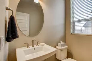 8863 E 55th Ave, Denver, CO 80238 - Photo 22