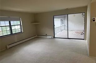 3511 S Hillcrest Dr, Denver, CO 80237 - Photo 12