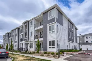 6153 N Ceylon St, Denver, CO 80249 - Photo 10