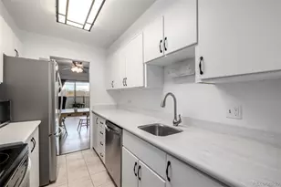 1313 Steele St, Denver, CO 80206 - Photo 6