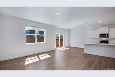 2331 Crosswind Street, Fort Lupton, CO 80621 - Photo 8