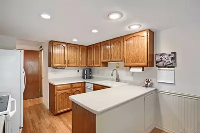 1354 S Carson Way, Aurora, CO 80012 - Photo 8