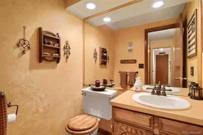 1354 S Carson Way, Aurora, CO 80012 - Photo 20