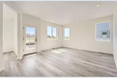 1290 S Algonquian, Aurora, CO 80018 - Photo 2