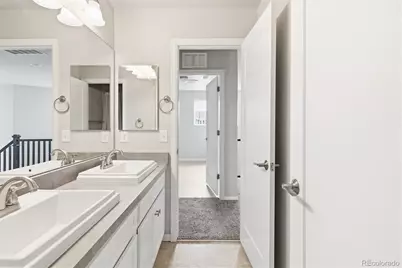 27141 E Frost Place, Aurora, CO 80016 - Photo 20