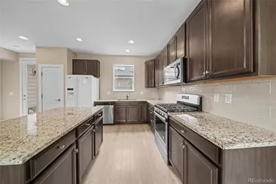 4937 S Addison Way, Aurora, CO 80016 - Photo 4