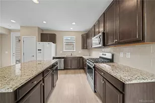 4937 S Addison Way, Aurora, CO 80016 - Photo 4