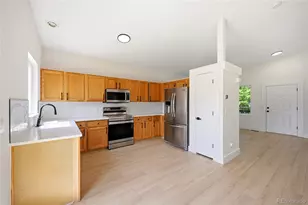 19036 E Ithaca Pl, Aurora, CO 80013 - Photo 6