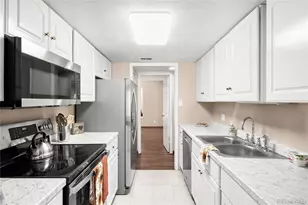 2525 S Dayton Way, Denver, CO 80231 - Photo 12