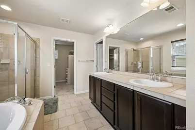 25481 E Ottawa Drive, Aurora, CO 80016 - Photo 18