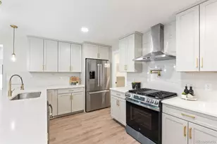 3831 S Hillcrest Dr, Denver, CO 80237 - Photo 18