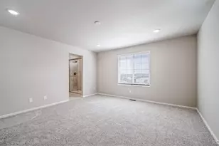 22362 E 38th Pl, Aurora, CO 80019 - Photo 18