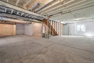 8595 S Quemoy St, Aurora, CO 80016 - Photo 32