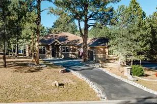 670 Independence Dr, Larkspur, CO 80118 - Photo 2