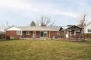 3931 S Hillcrest Dr, Denver, CO 80237 - Photo 28