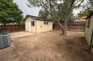 4426 Durham Ct, Denver, CO 80239 - Photo 30