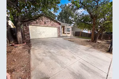4426 Durham Court, Denver, CO 80239 - Photo 6
