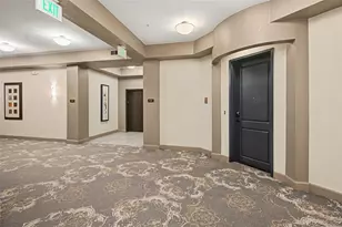 7865 Vallagio Ln, Englewood, CO 80112 - Photo 12