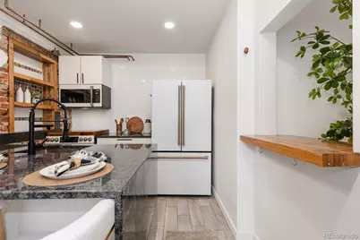 2921 Curtis Street, Denver, CO 80205 - Photo 12