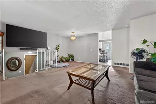 4581 Fullerton Ct, Denver, CO 80239 - Photo 4