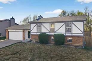 4581 Fullerton Ct, Denver, CO 80239 - Photo 2