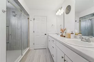 21962 E 44th Dr, Aurora, CO 80019 - Photo 14