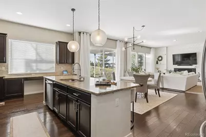 7585 S Quantock Court, Aurora, CO 80016 - Photo 10
