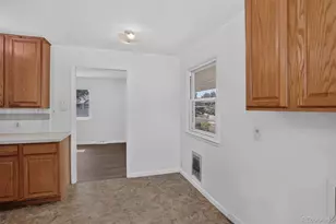 805 Kingston St, Aurora, CO 80010 - Photo 10