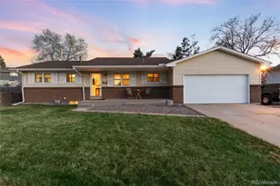 6879 S Roslyn Cir, Centennial, CO 80112 - Photo 1