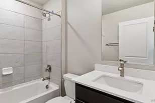 687 N Ukraine St, Aurora, CO 80018 - Photo 12
