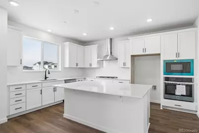 9213 Truckee Court, Commerce City, CO 80022 - Photo 8