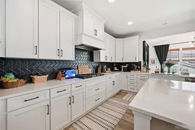 7254 S Waterloo Way, Aurora, CO 80016 - Photo 6
