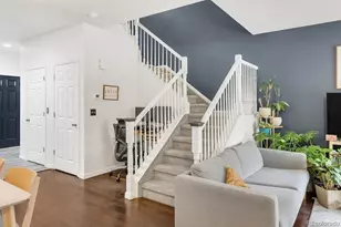 571 S Mobile Pl, Aurora, CO 80017 - Photo 2