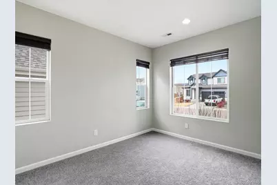 27934 E 7th Avenue, Aurora, CO 80018 - Photo 8