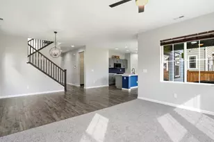 27934 E 7th Ave, Aurora, CO 80018 - Photo 14