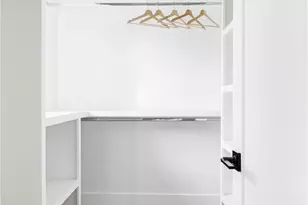 3930 S Hillcrest Dr, Denver, CO 80237 - Photo 16