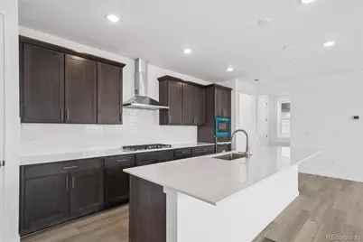 9207 Truckee Court, Commerce City, CO 80022 - Photo 10