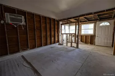 2904 W Platte Avenue, Colorado Springs, CO 80904 - Photo 8