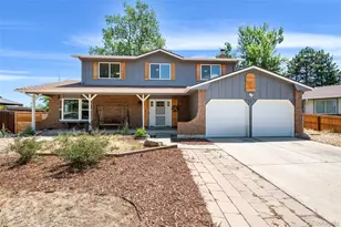 1850 S Nile Ct, Aurora, CO 80012 - Photo 2