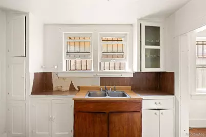 2860 Dahlia Street, Denver, CO 80207 - Photo 8