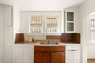 2860 Dahlia St, Denver, CO 80207 - Photo 8