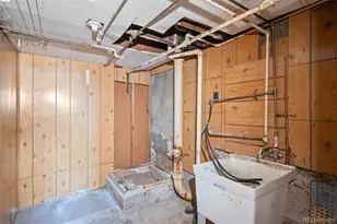 2860 Dahlia St, Denver, CO 80207 - Photo 20