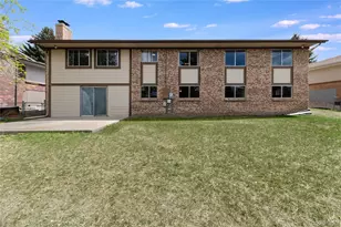 1221 S Ward Ct, Lakewood, CO 80228 - Photo 4