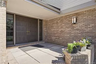 1934 S Parfet Dr, Lakewood, CO 80227 - Photo 2